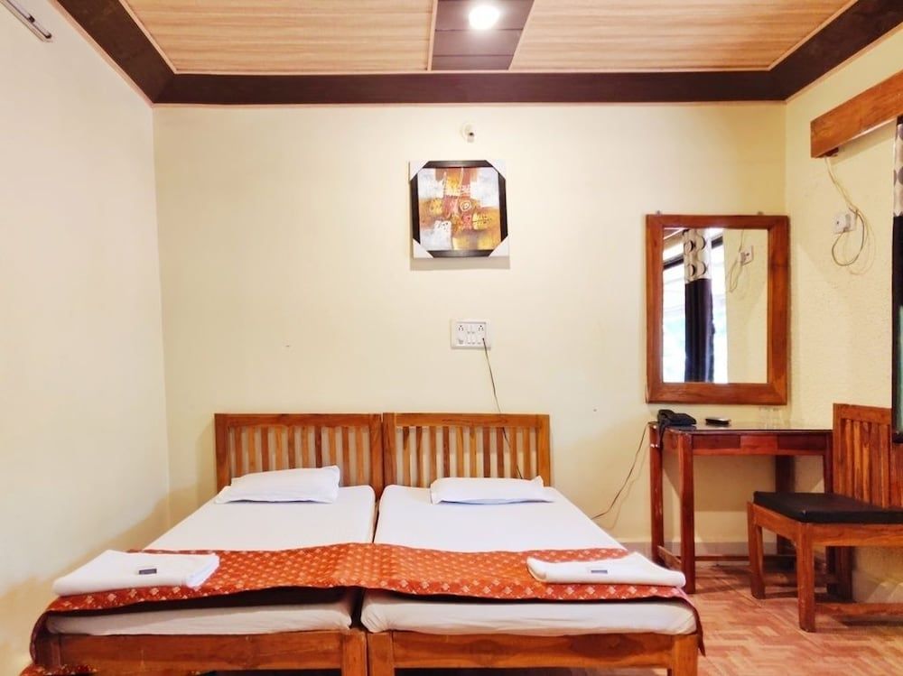 Hotel Harshawardhan Deluxe Room 25