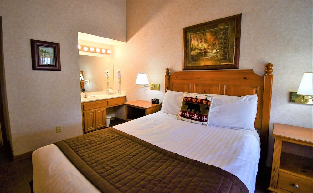Condo, 1 Bedroom (Lakeside, Non-AC)