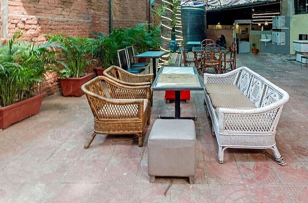 Qubestay Airport Capsule Hotel & Hostel