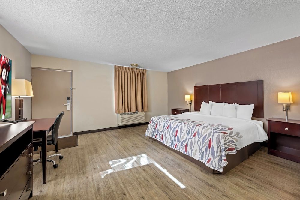 Superior Room, 1 King Bed, Smoking
