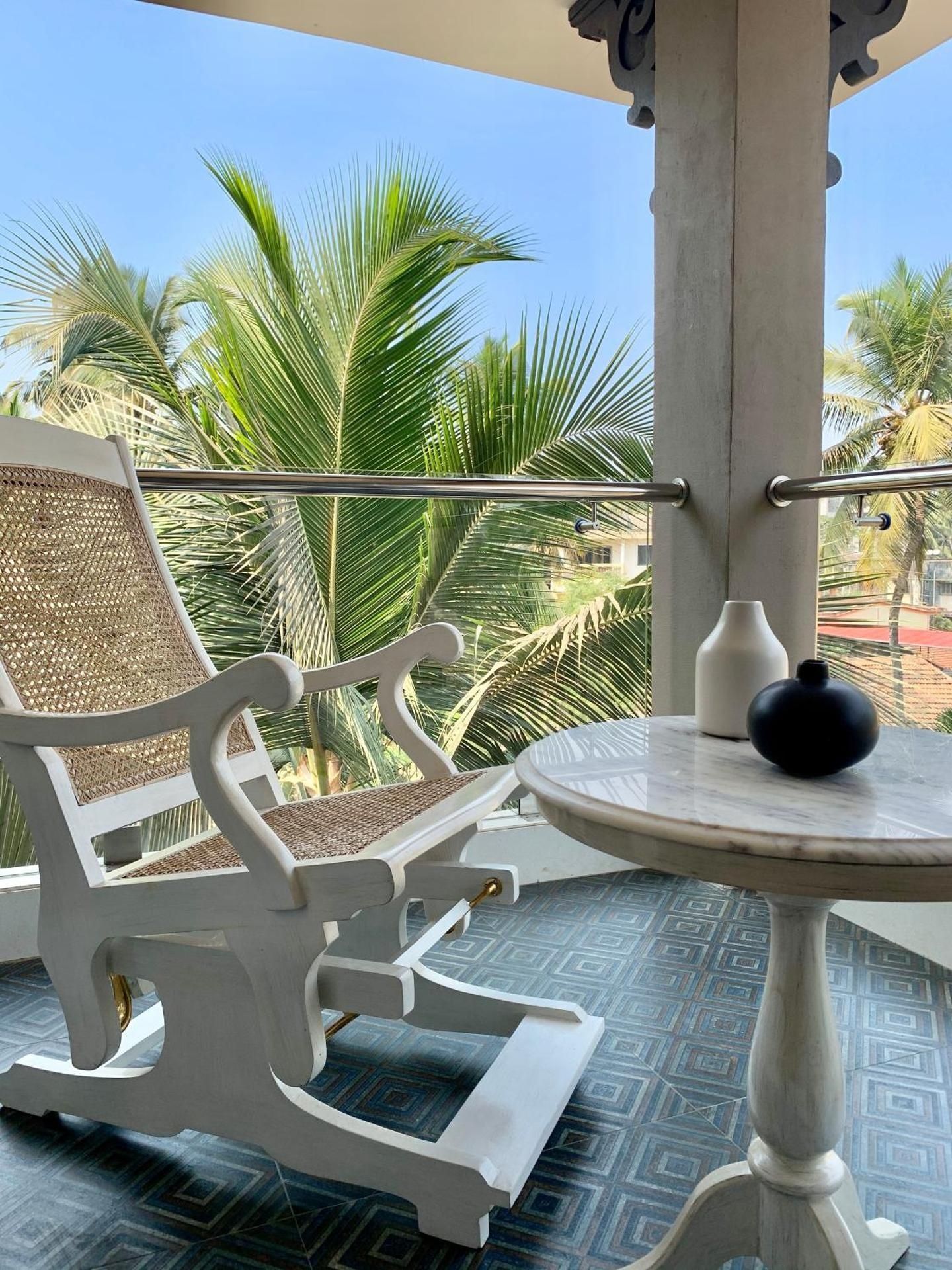 Red Thread Calangute Deluxe with Balcony 3