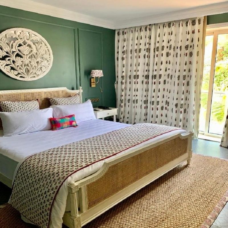 Red Thread Calangute Executive 5