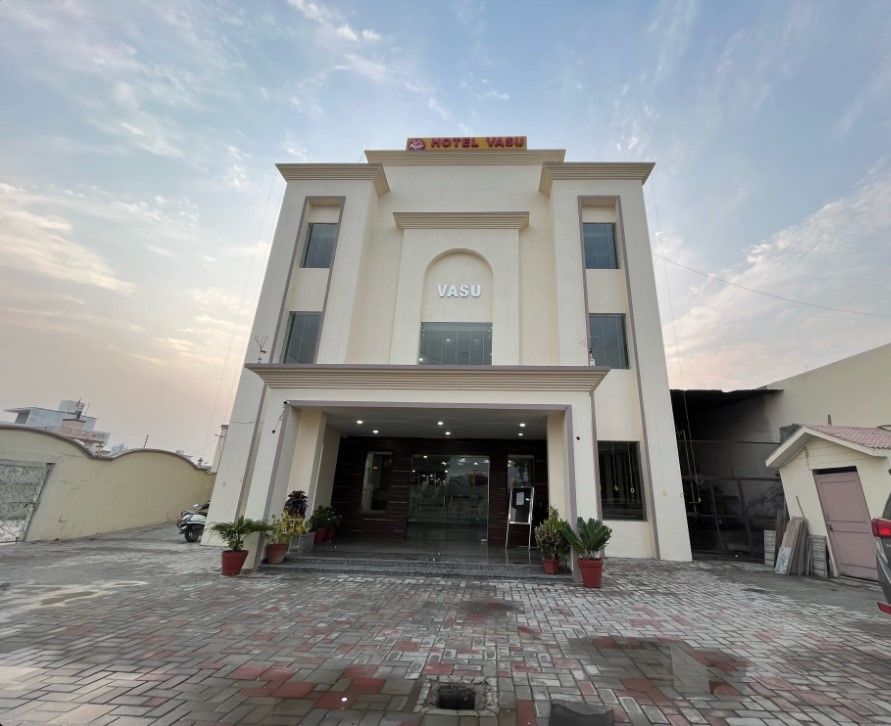 Hotel Vasu International