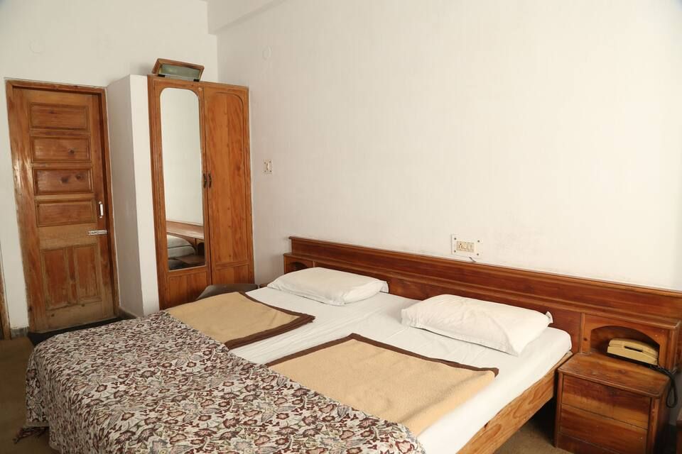 Deluxe Double Bedroom