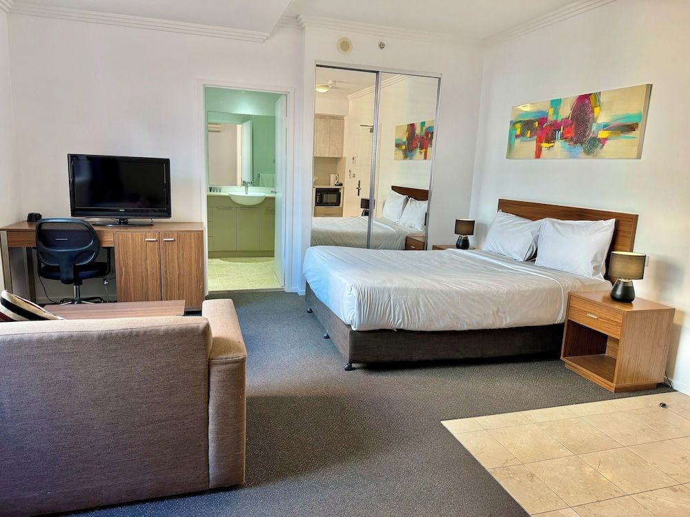 APX Darling Harbour Deluxe Standard Studio Apartment (Limited HK)