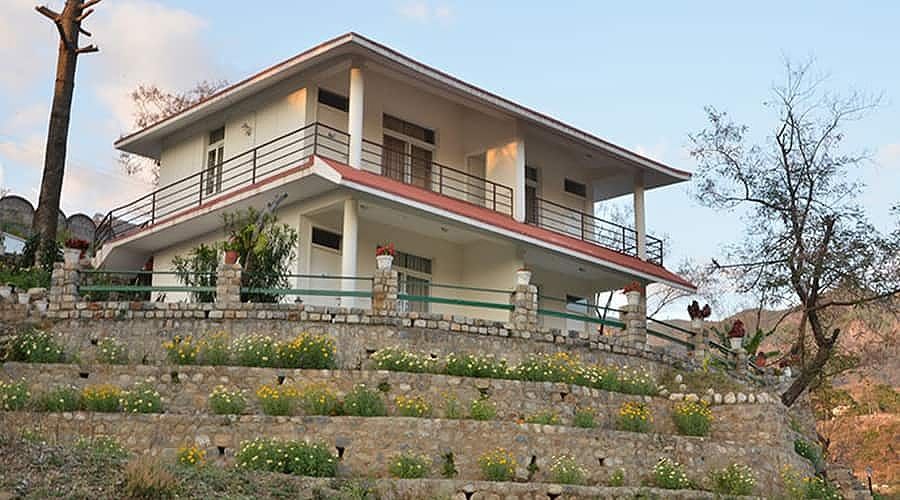 Home In The Hills - Resort & Resturants