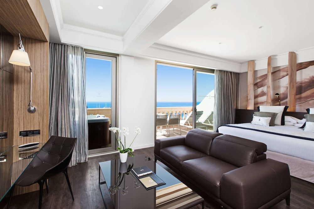 Pure Salt Port Adriano Hotel & SPA - Adults Only Junior Suite, Hot Tub, Sea View 2