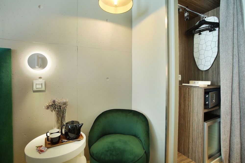 undefined Le Basile Hôtel 10