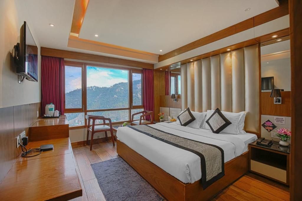 Deluxe Room with mountain View