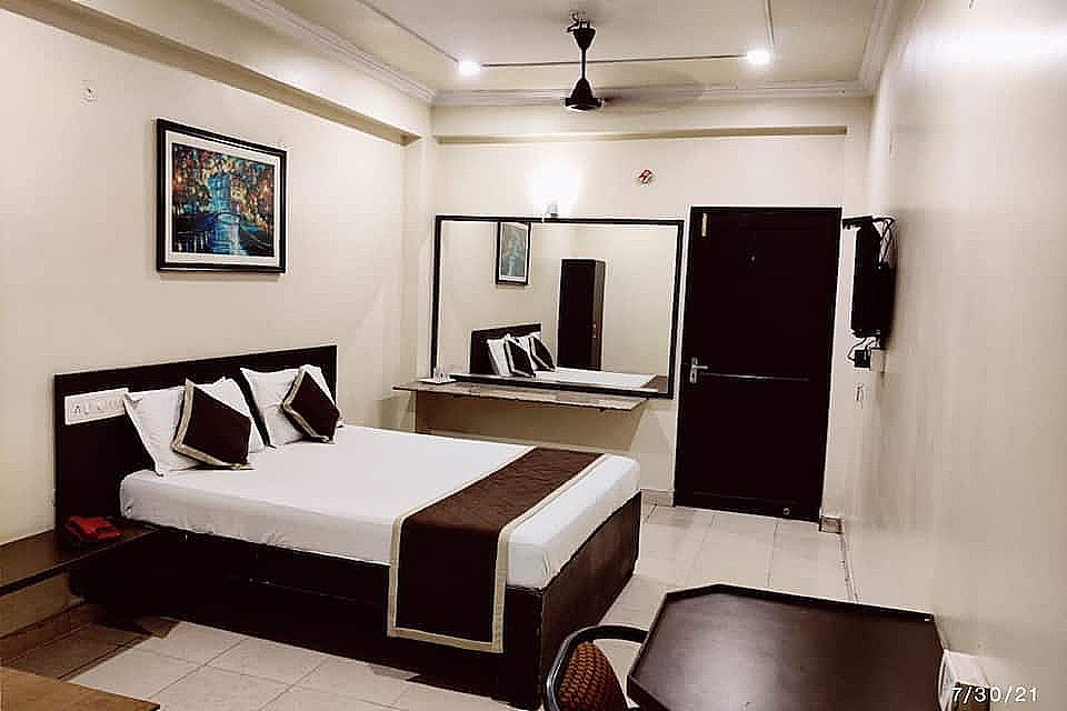 undefined Hotel Morya 3