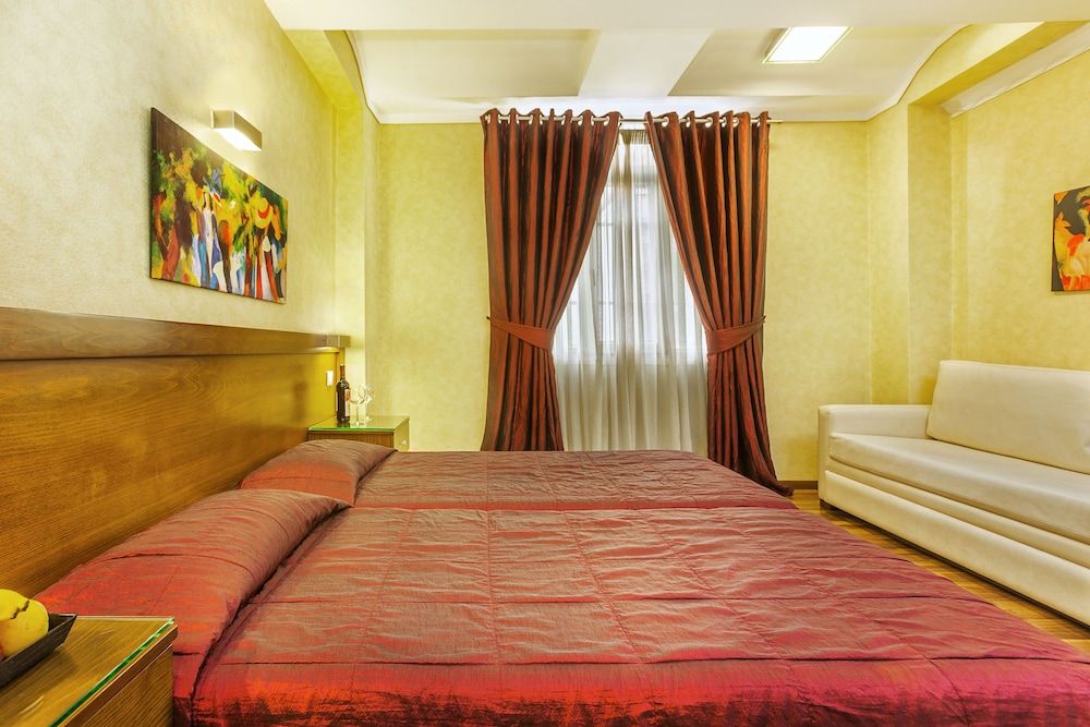 Egnatia Hotel Standard Triple Room 4