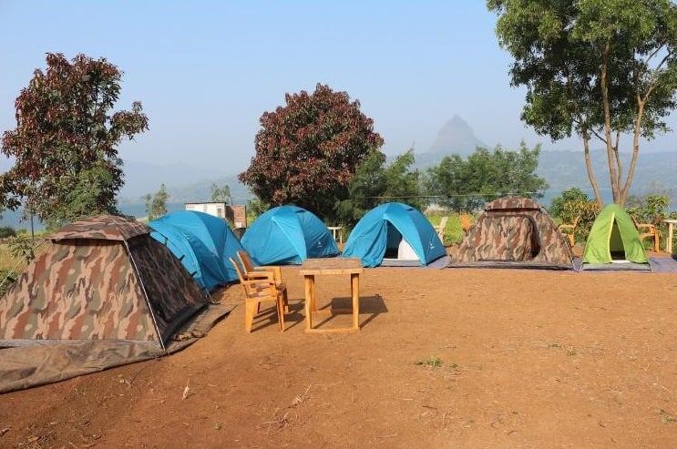 Camp Lakers Retreat