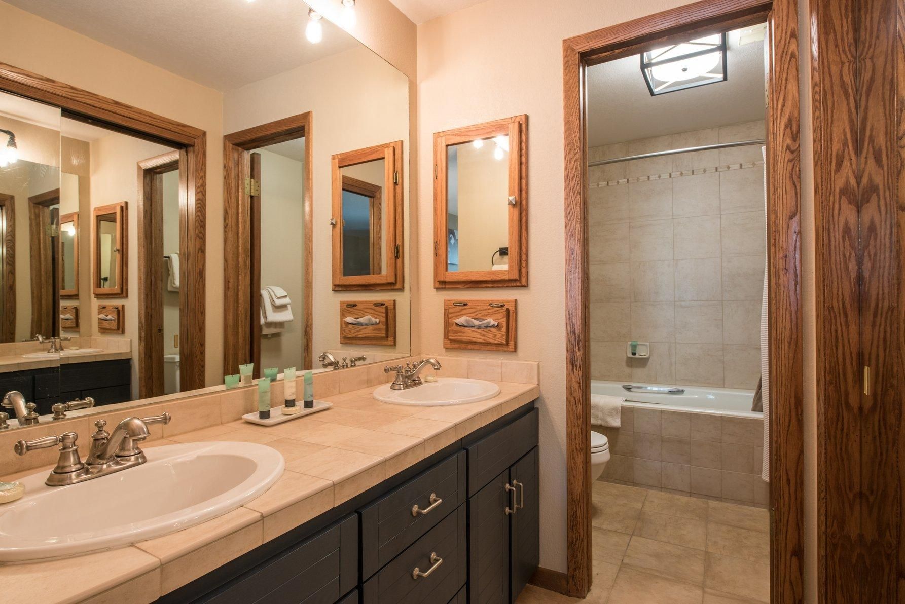 Plaza  4 Peak  2 Bedroom 2 Bath