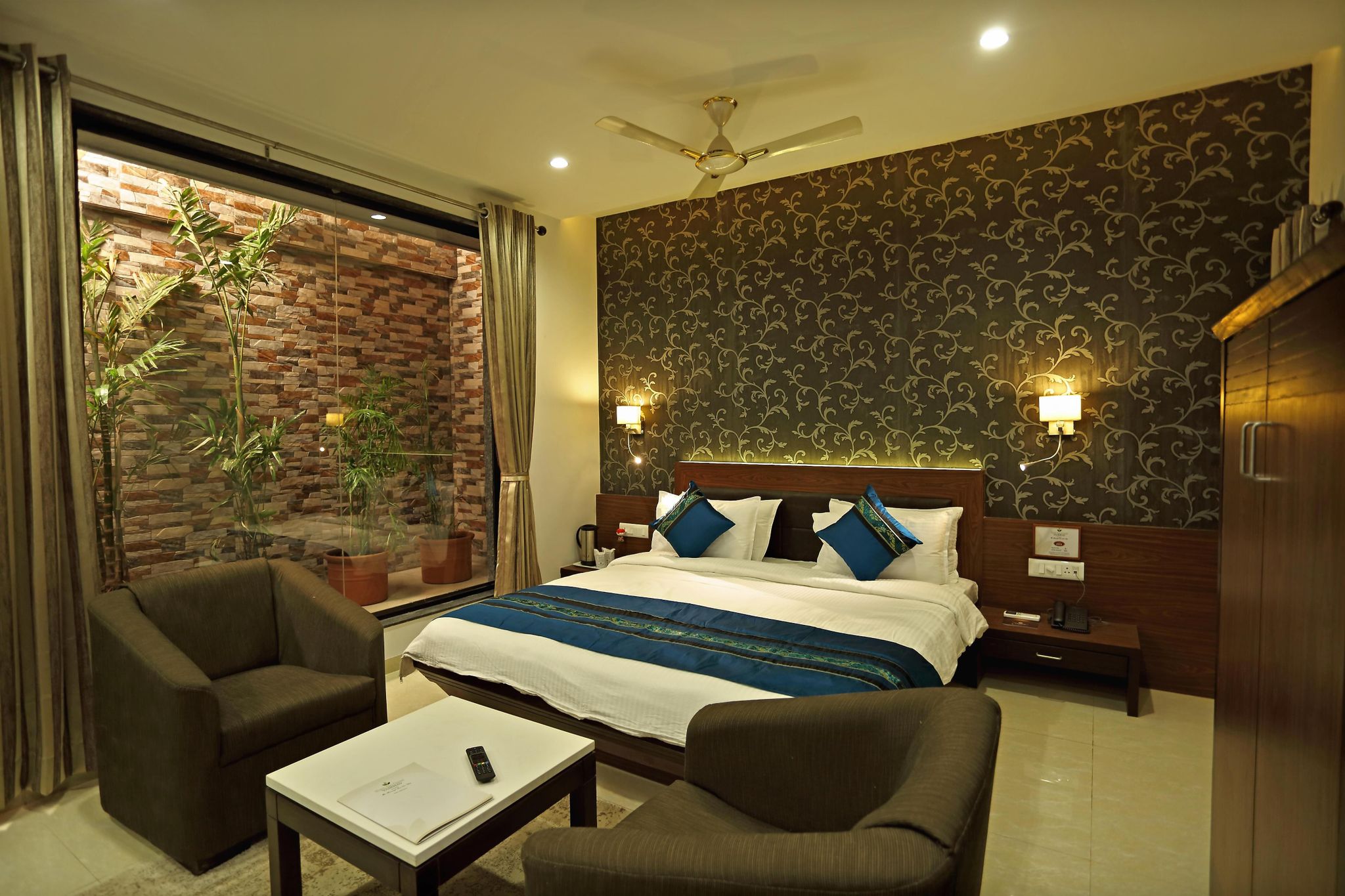 Hotel The Grand Vaibhav Comfort Room (Twin Bed Large Size Room) 5