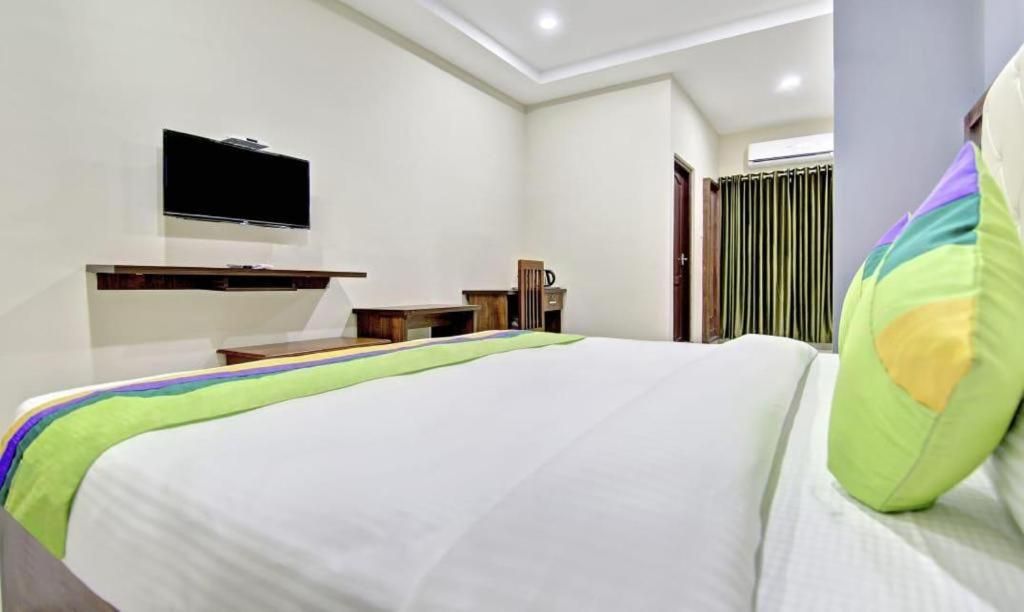 undefined Central Inn 9