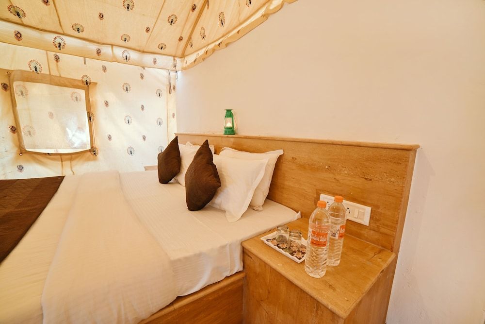 Shama Desert Camp Deluxe Tent 9