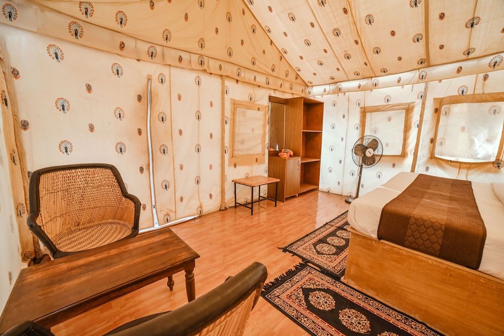 Shama Desert Camp Deluxe Tent 10