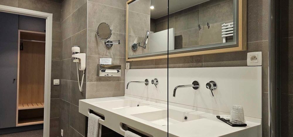 Hotel Les 3 Clés Executive Double Room, 2 Twin Beds 3