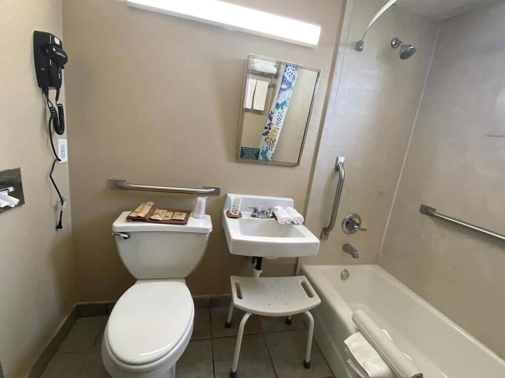 Standard Room, 2 Double Beds, Accessible, Non Smoking