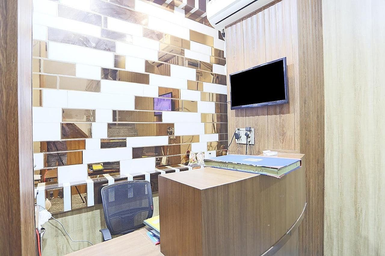 Hotel O Mominpur Guest House