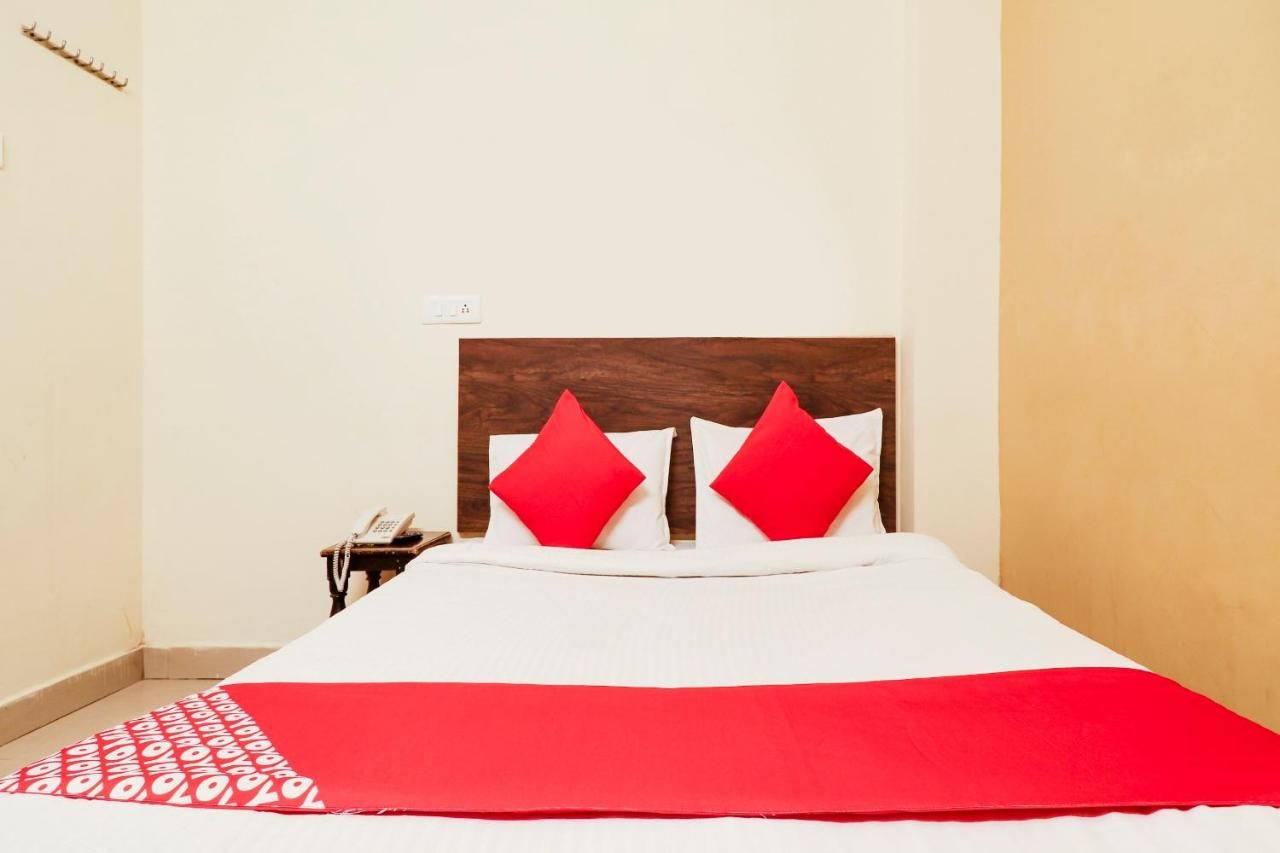 undefined Hotel O Sai Pariwar Near Snow World 5