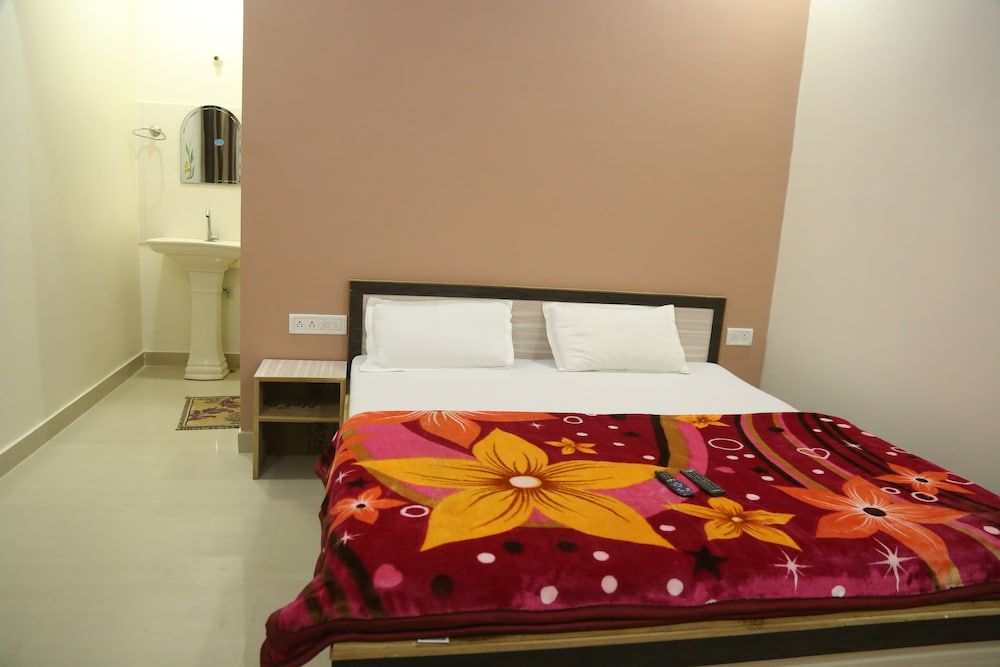 undefined Parvat Valley Resort 8