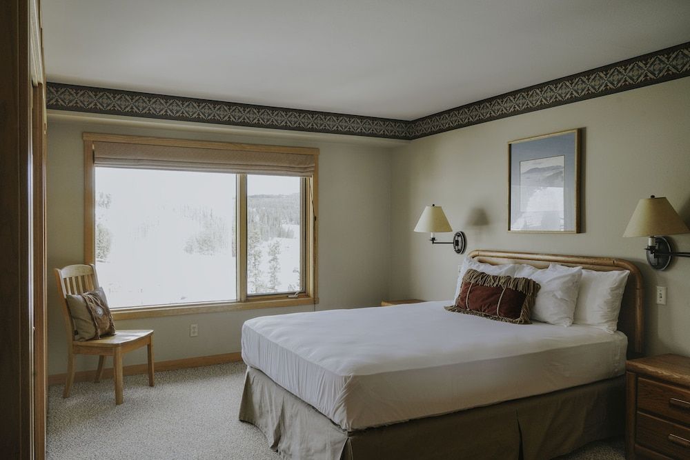 Deluxe Condo