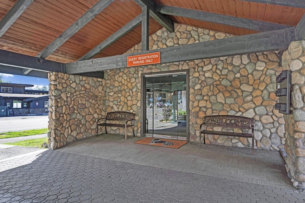 undefined 3 Peaks Resort & Beach Club 7