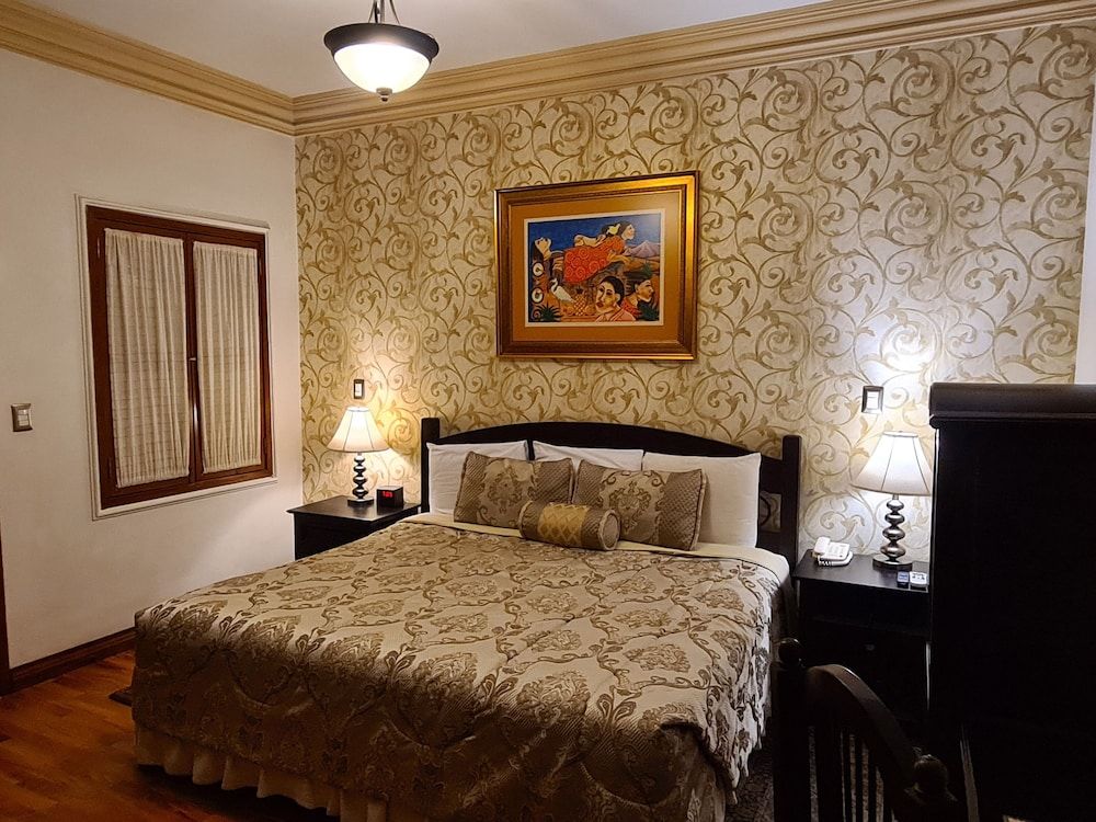 Standard Room, 1 King Bed