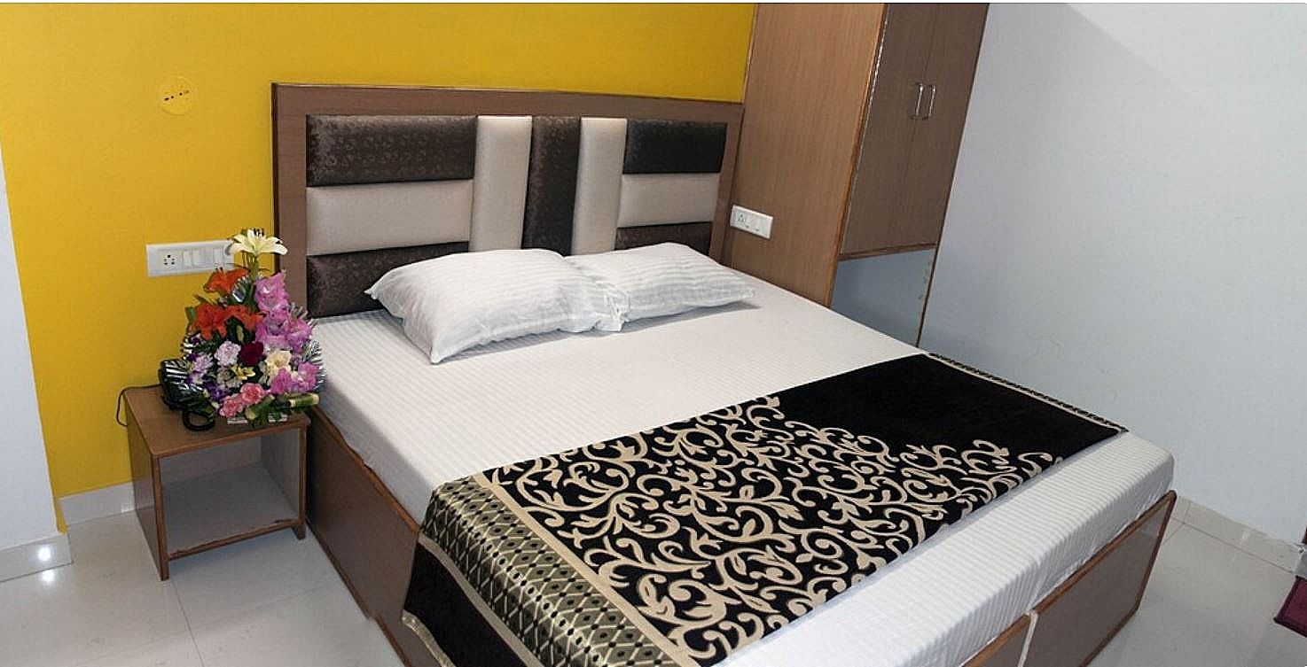 Divine Hill Shimla Deluxe Room (Non Valley facing) 2