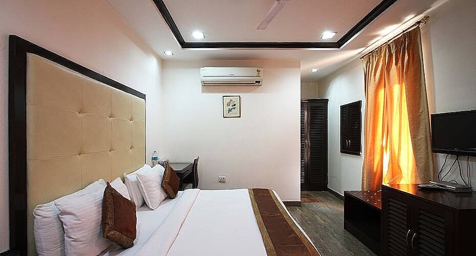 Hotel Veer Palace Deluxe Room