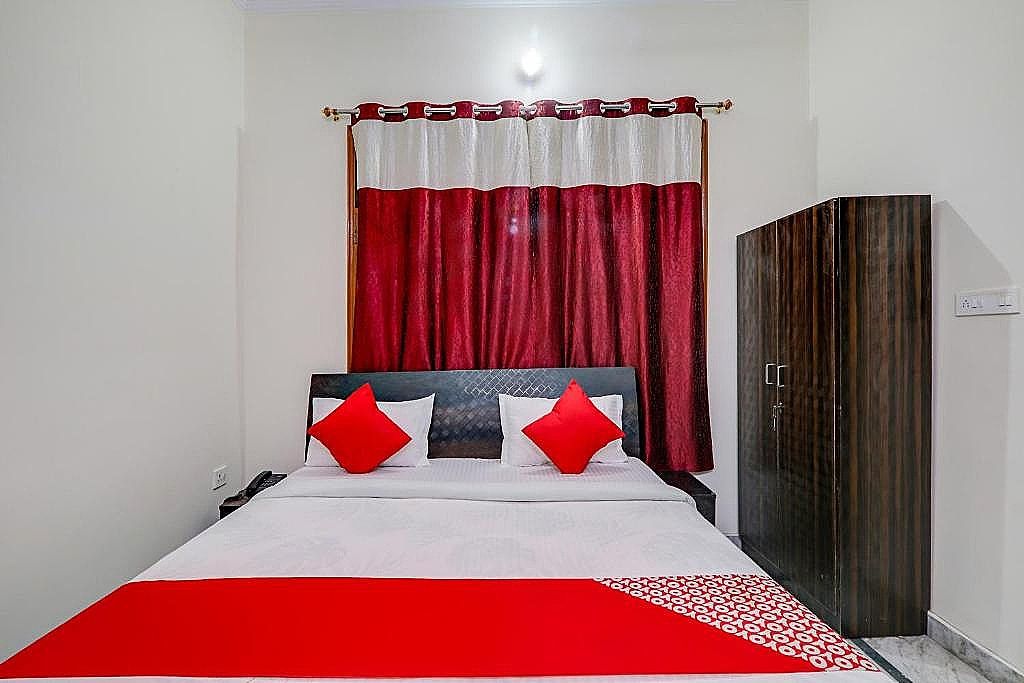 Hotel O by OYO Urmila Sadan Classic 6