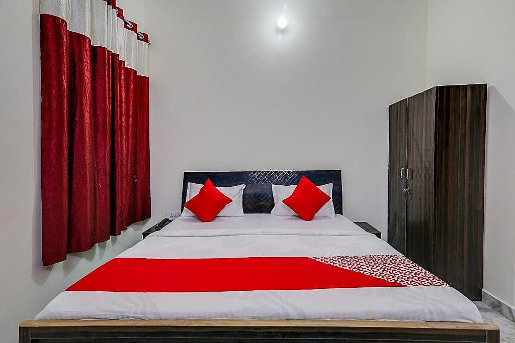 Hotel O by OYO Urmila Sadan Classic 12