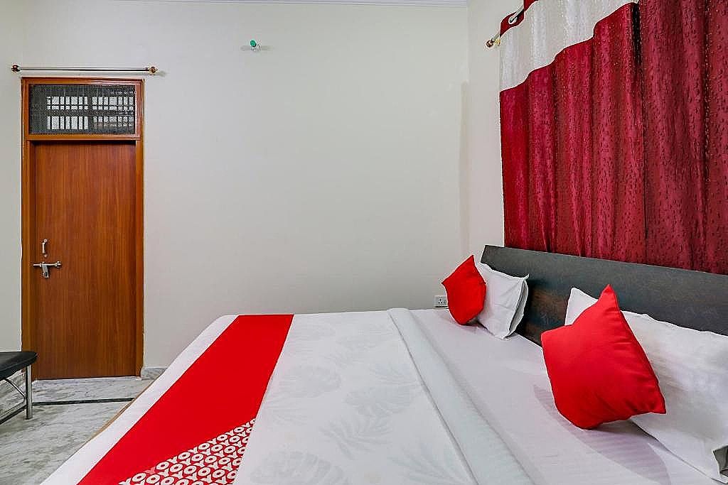 Hotel O by OYO Urmila Sadan Classic 14