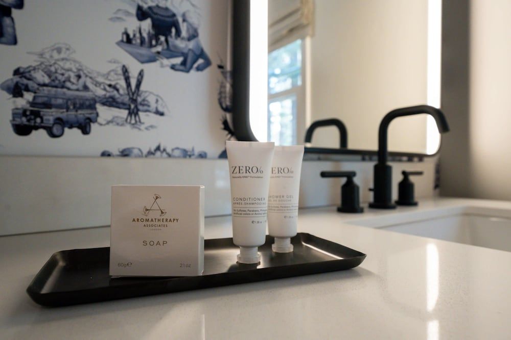 The Incline Lodge Signature Room, 1 King Bed 12