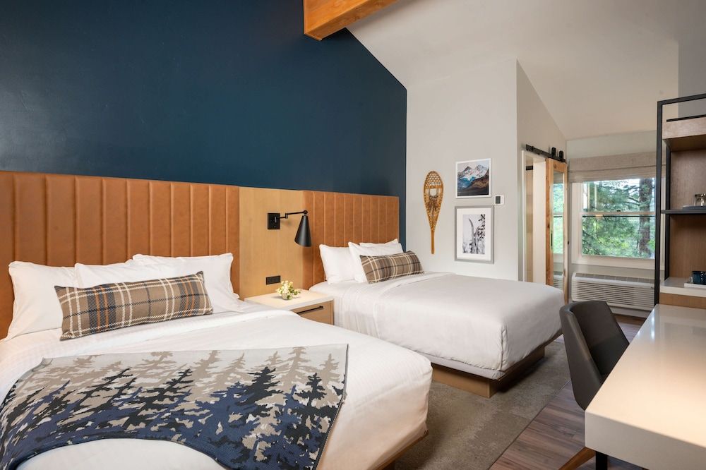 The Incline Lodge Premium Room, 2 Queen Beds 3