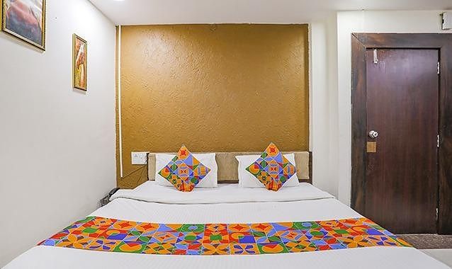  FabHotel Ashoka Palace Deluxe Room 2