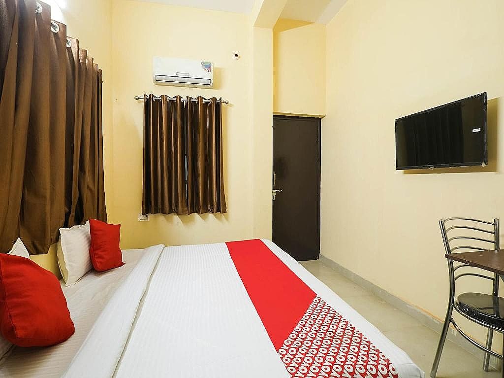 Hotel O Laavin Inn Near Gomti Riverfront Park Deluxe Room 11