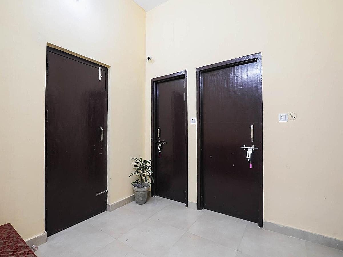 Hotel O Laavin Inn Near Gomti Riverfront Park Deluxe Room 20