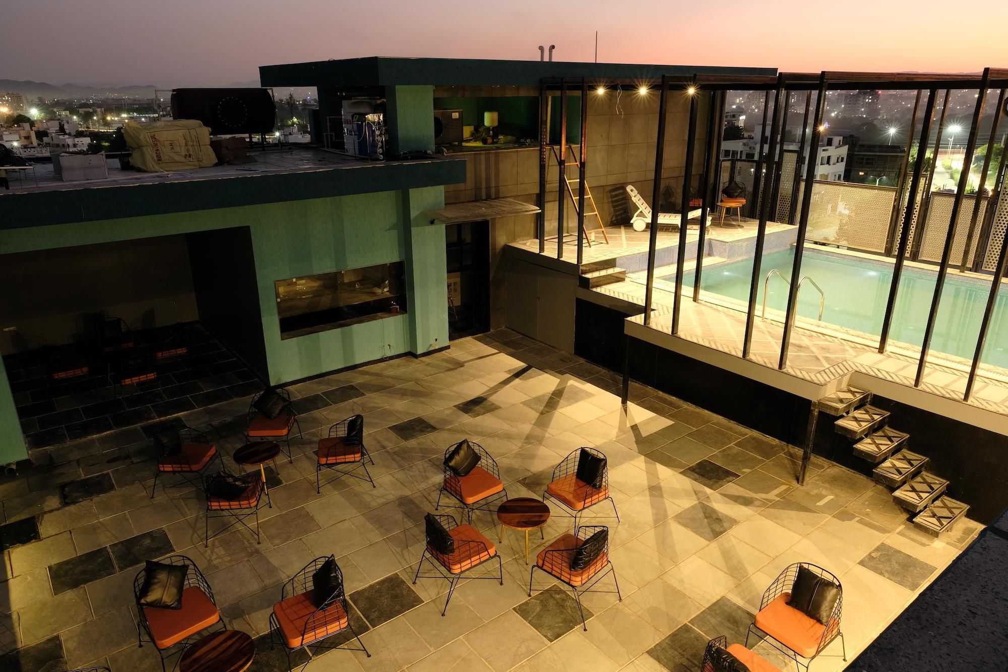 Hotel Suvin Residency