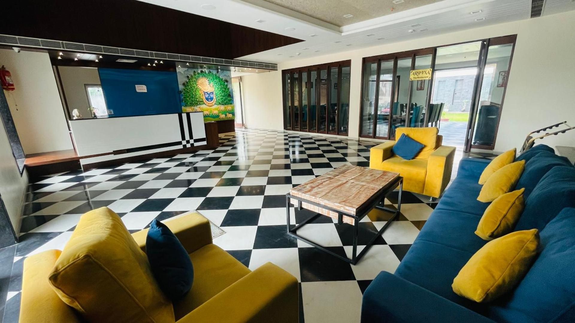 Hotel Suvin Residency