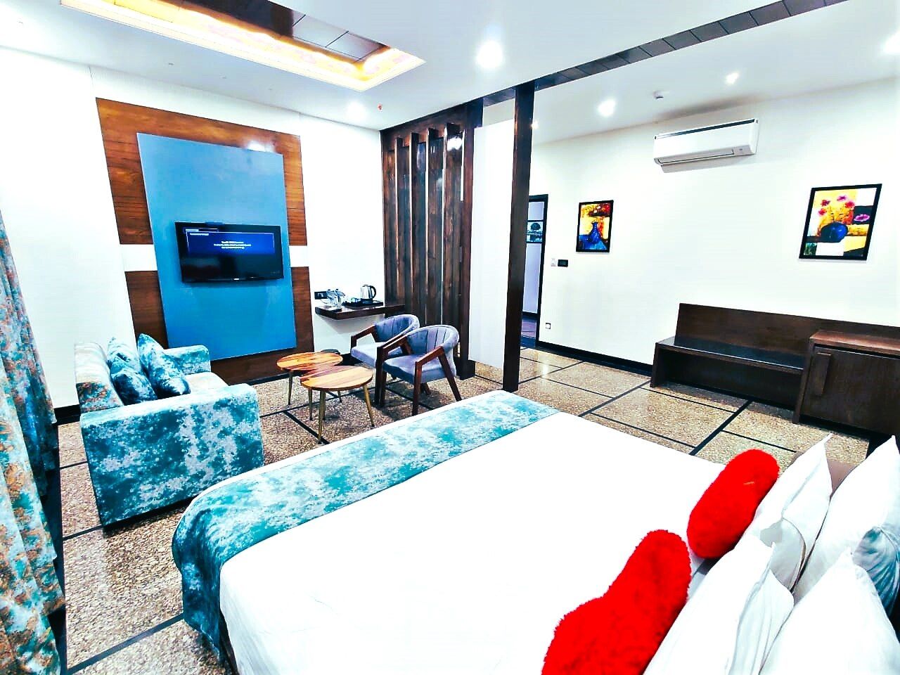 Hotel Suvin Residency