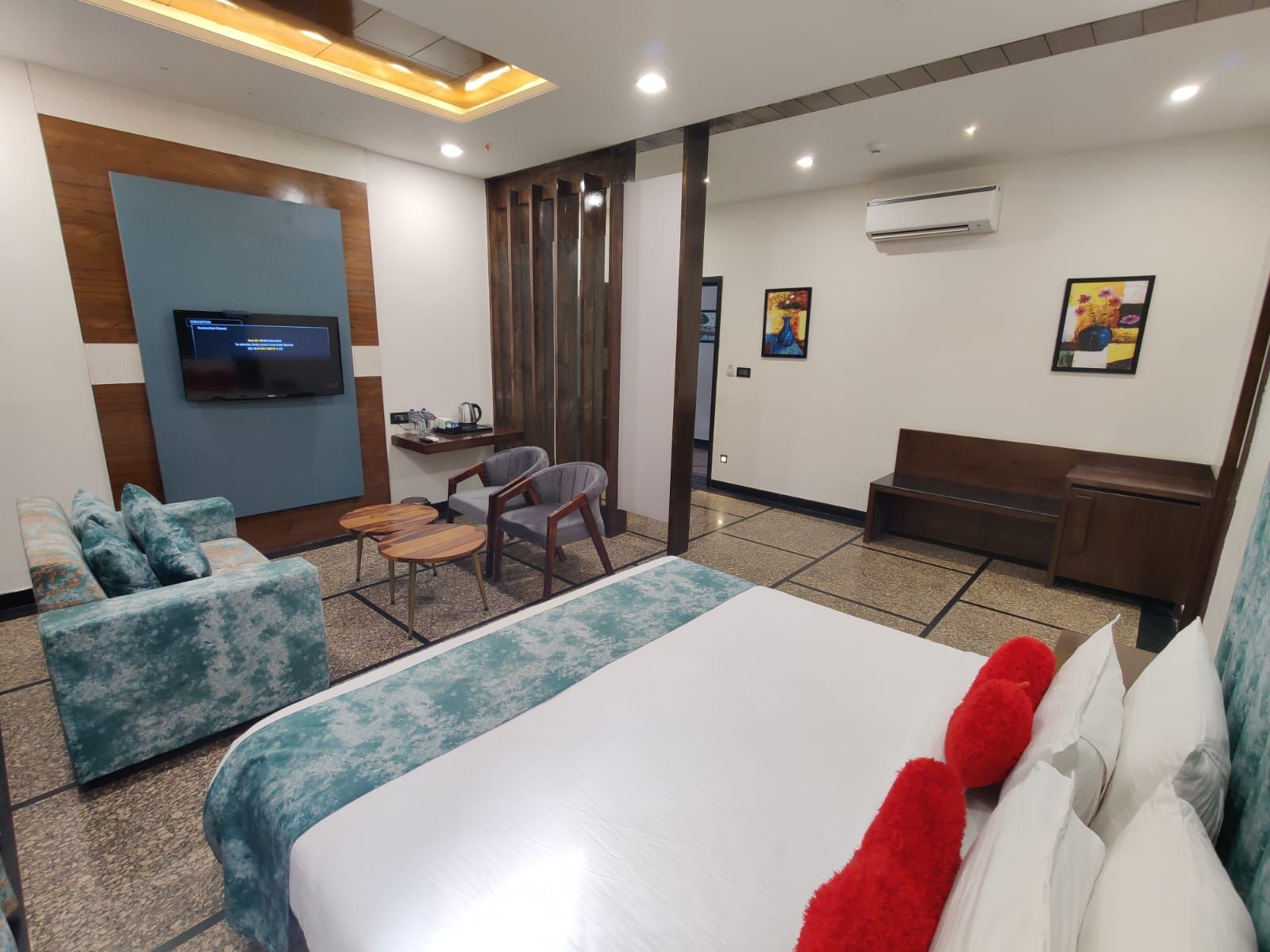 Hotel Suvin Residency