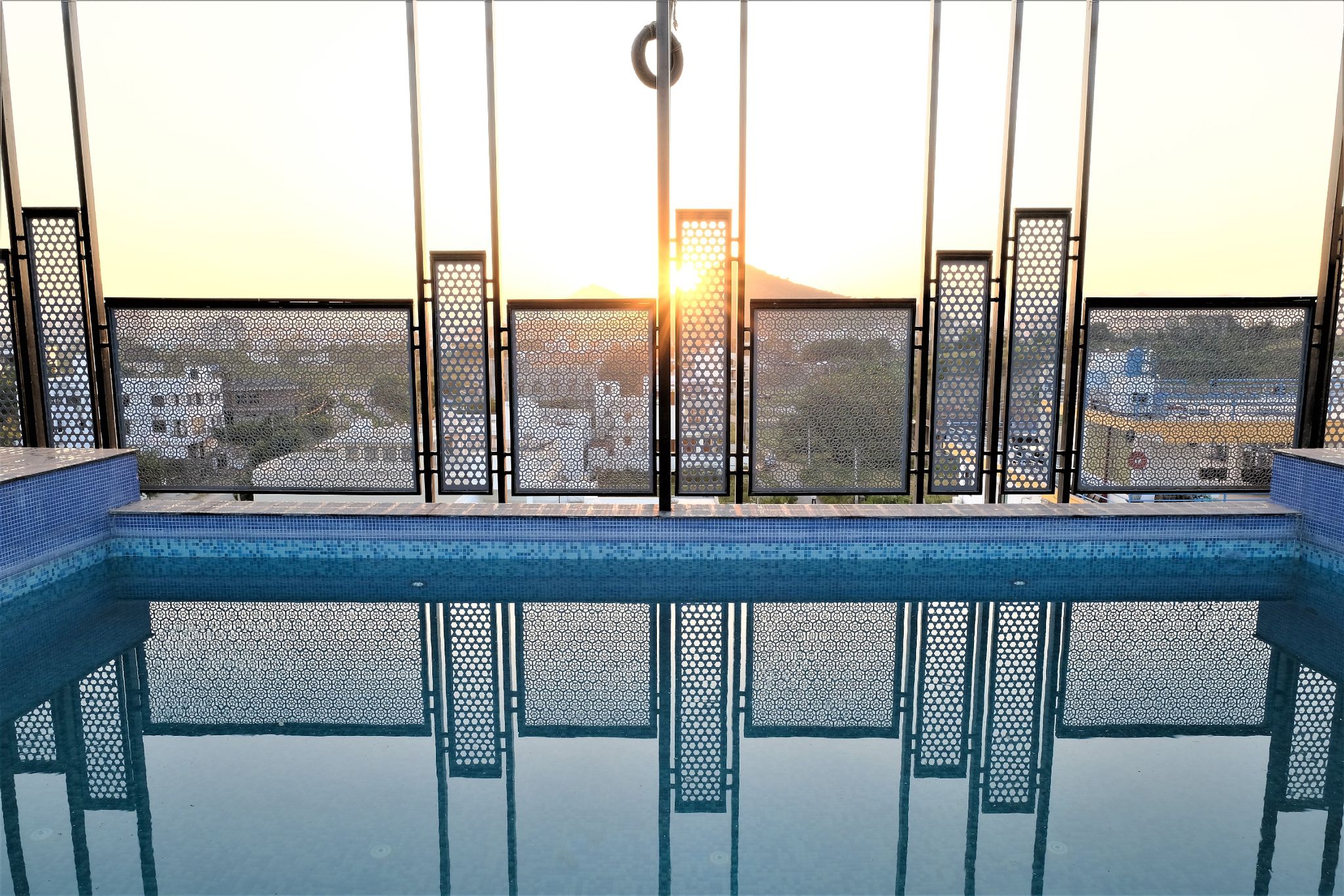 Hotel Suvin Residency