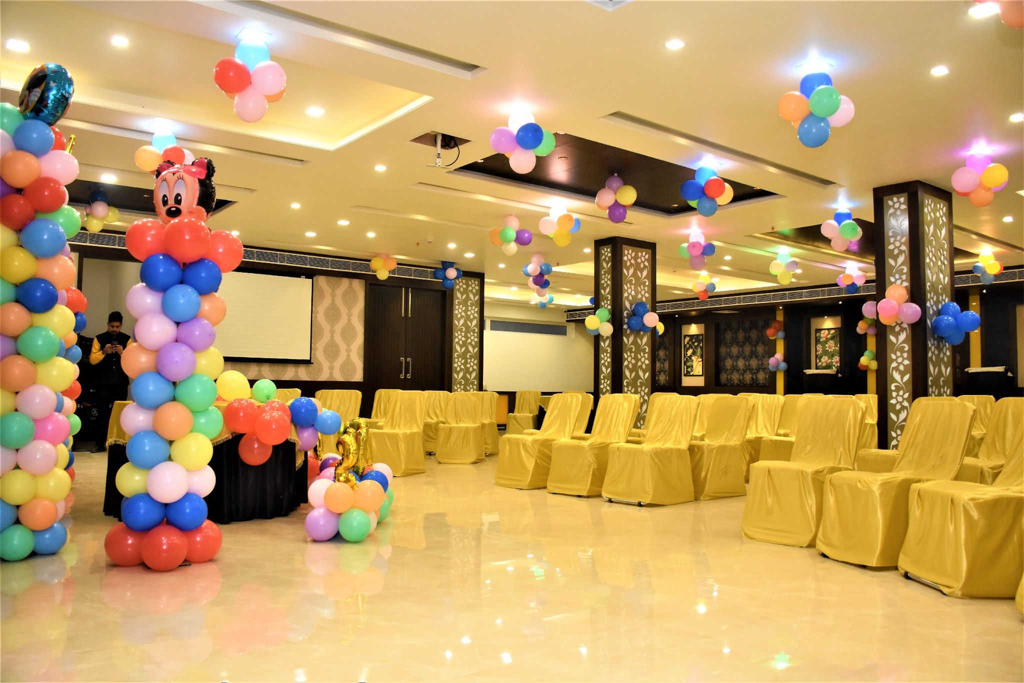 Hotel Suvin Residency