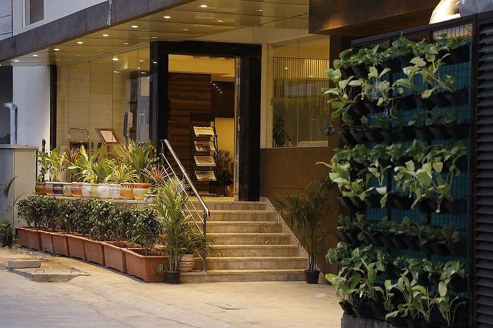 undefined Hotel Foxglove International 10