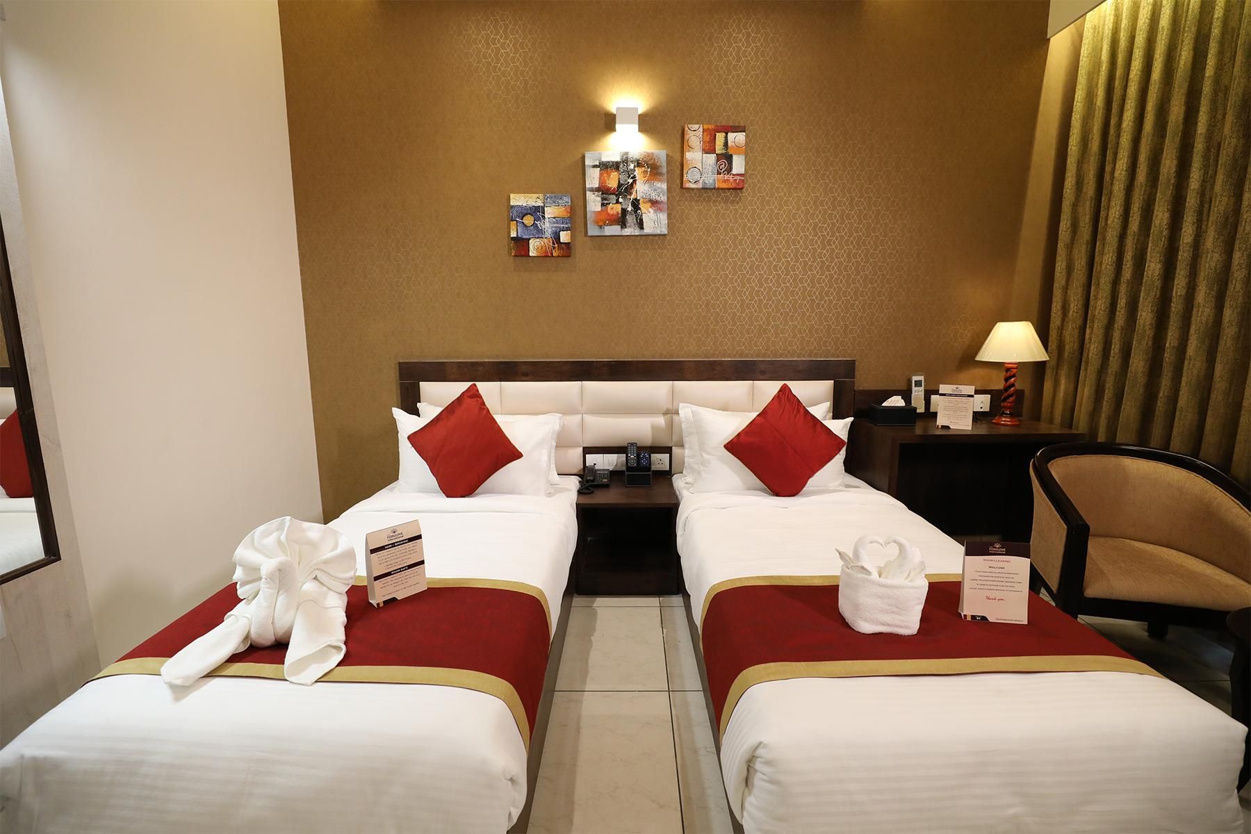 Hotel Foxglove International Deluxe Room 7