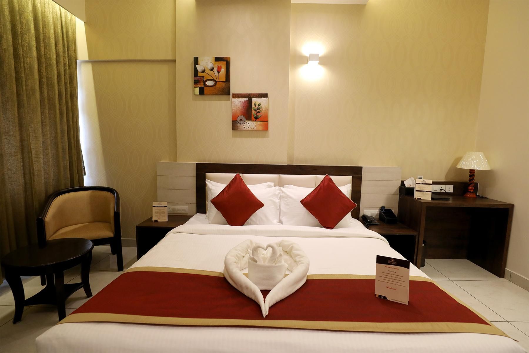 The White Pearl Suites Superior Room 9