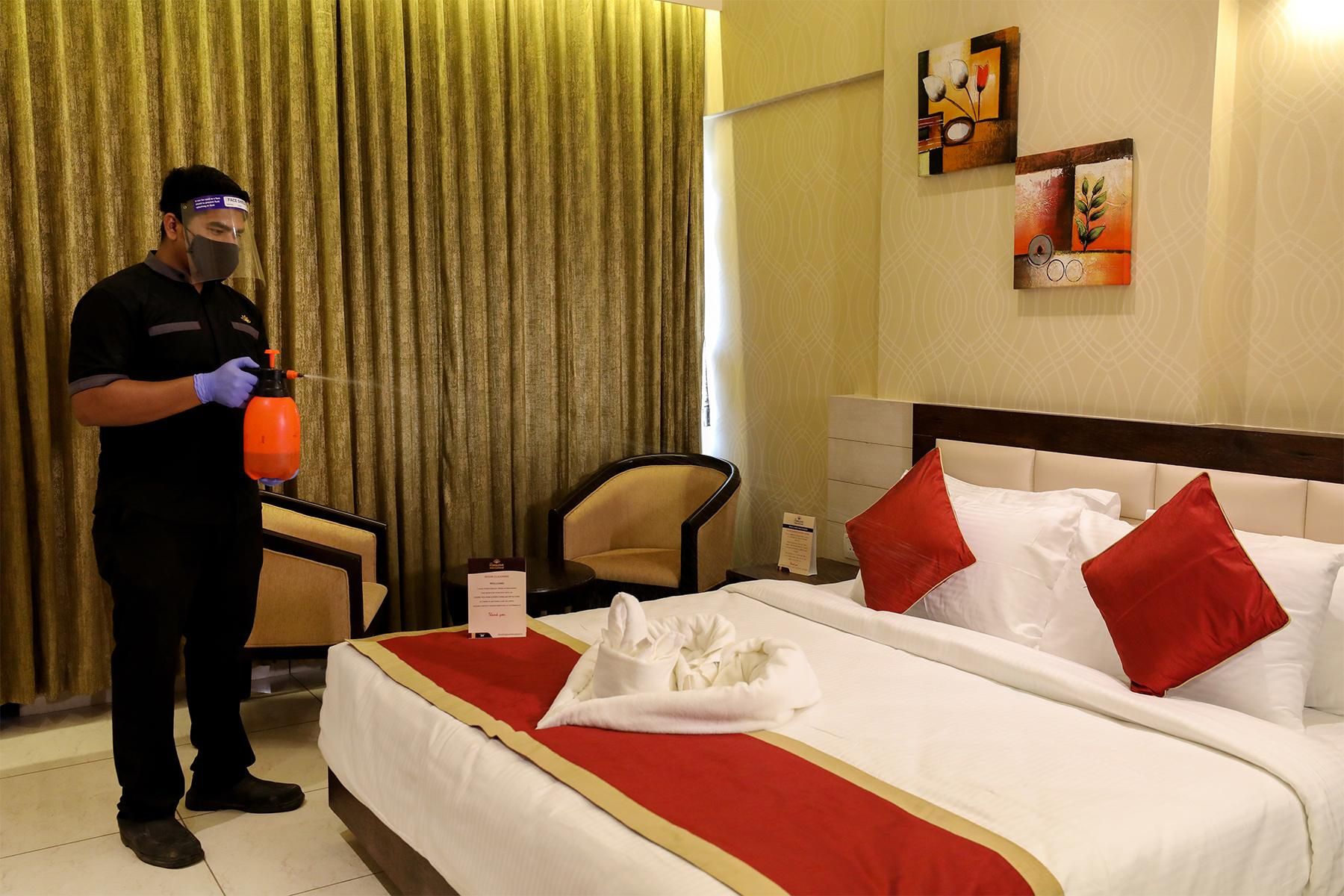 Hotel Foxglove International Deluxe Room 14