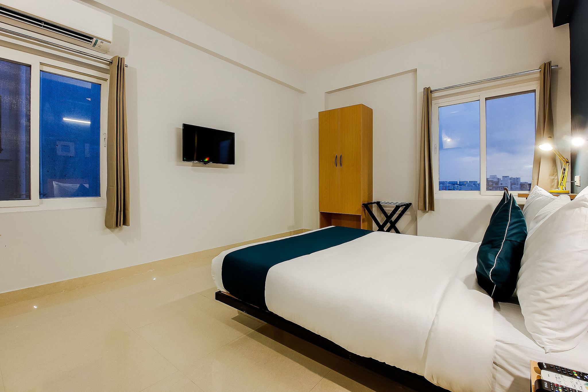 "Hotel O Silverkey ,near RTO office kondapur" Classic 11